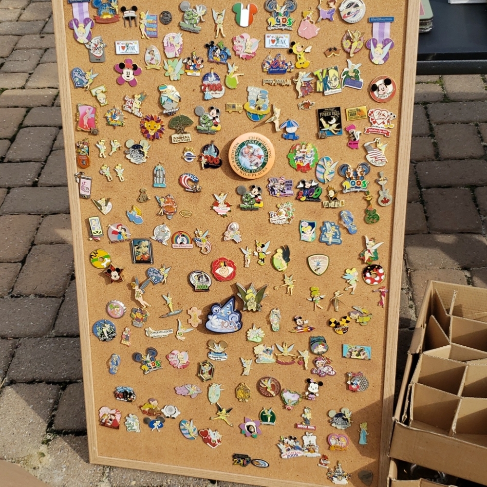 Assorted Disney Pins